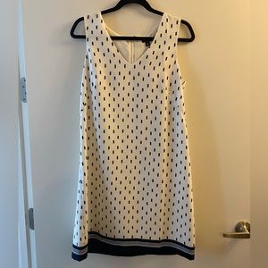 Ann Taylor white dress with navy blue detail. Size 8.